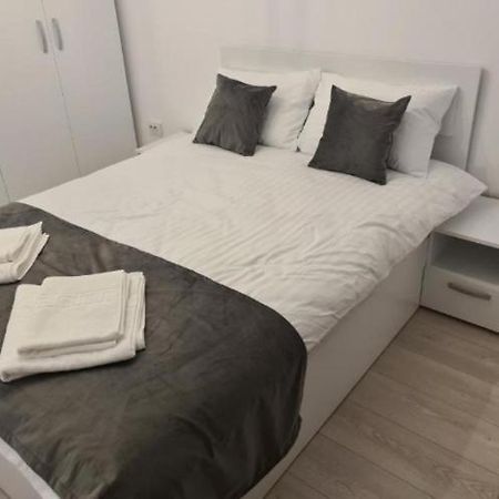 Lux Apartament 巴克乌 外观 照片